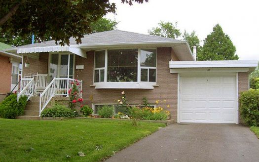 House for Sale in Eatonville Etobicoke